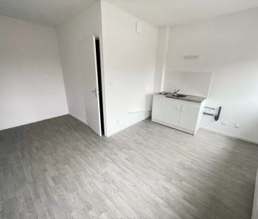 À louer : Appartement 2 pièces à Saint Quentin, Isle - Photo 3