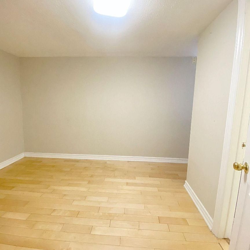 For Lease - 208 Roxanne Crescent Unit# Lower, Toronto, Ontario - Photo 1