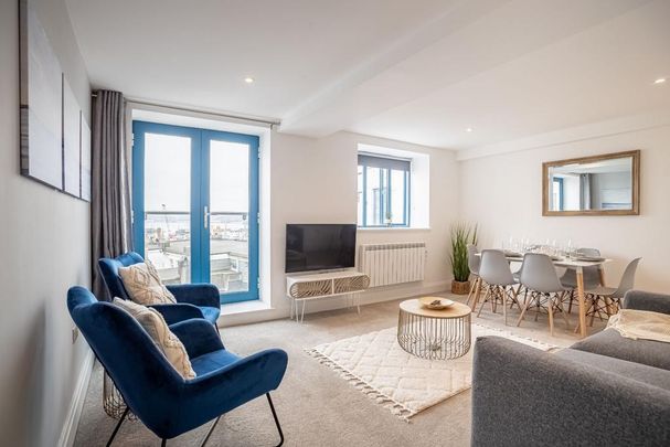 2 bedroom flat to rent - Photo 1