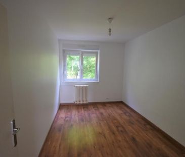 Location Appartement 4 pièces 81m² JOEUF 54240 - Photo 4
