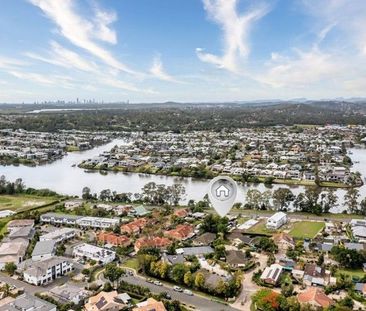 Freshly painted 3 bedoom home opposite the Coomera River - Photo 3