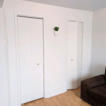 Grand 3.5 + bureau - Secteur Desjardins Levis - Photo 4