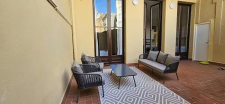 Carrer de Pau Claris, Barcelona, Catalonia 08037 - Photo 3