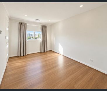 Beautiful 3 Bedroom Home - Great Location! - Photo 1
