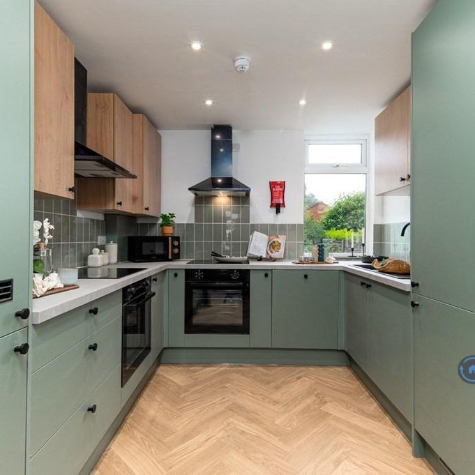 1 bedroom in a house share to rent - Photo 1