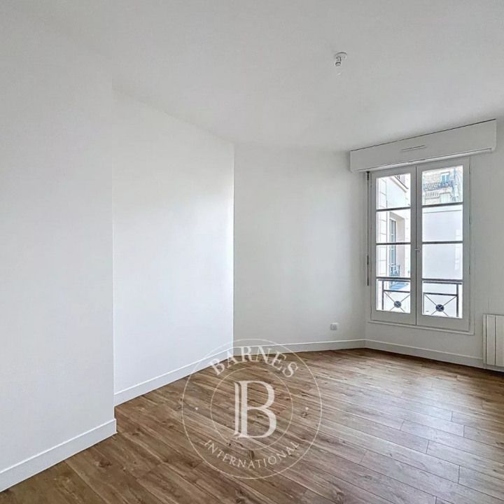 Appartement • Notre Dame - Photo 1