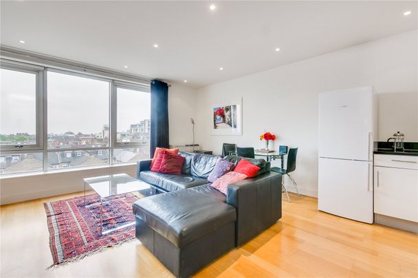 Clapham Common South Side, Balham, SW4, London - Photo 1