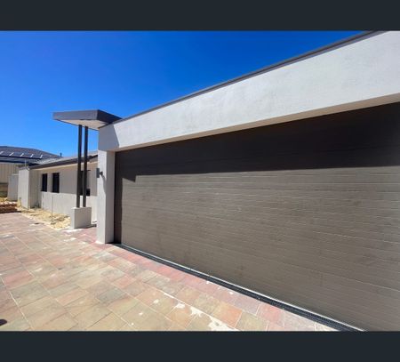 1/56 Catalina Dr, Lakelands, WA 6180 - Photo 3
