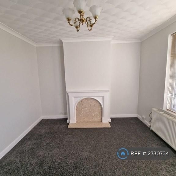4 bedroom terraced house to rent - Photo 1