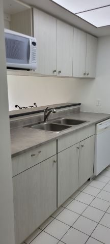 For Lease - 75 Ellen Street Unit# 101, Barrie, Ontario - Photo 4