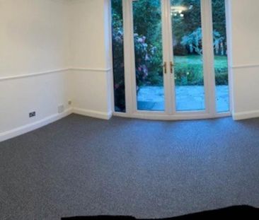 4 bedroom detached house to rent - Photo 1