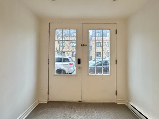 Ville-Marie : Logement d'une chambre semi-fermée offert en location semi-meublée. - Photo 1