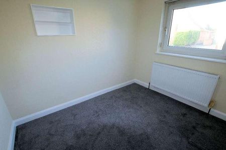 Sabden Place, St. Annes, FY8 - Photo 4