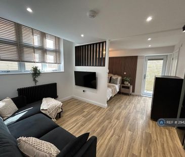 1 bedroom in a house share to rent - Photo 6