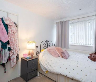 3 bedroom terraced house to rent - Photo 6