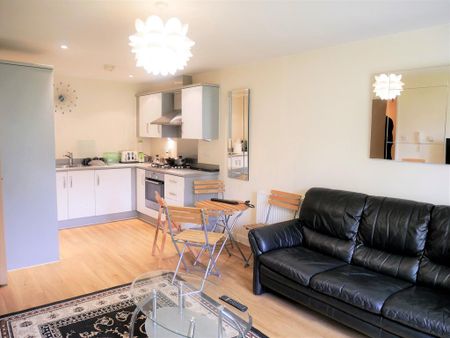 2 bedroom semi-detached house to rent - Photo 4