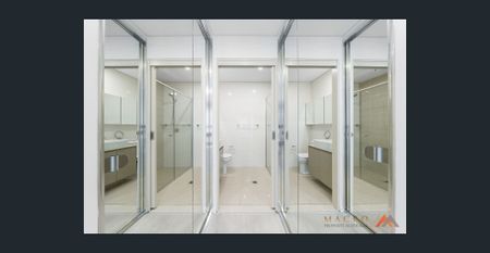 Stylish 2 Bedroom + Study Apartment in Inmark Tower, Haymarket - Photo 5