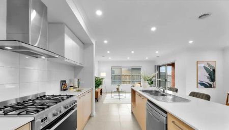 “Spacious Double Storey - 4 Bedroom Family Home” - Photo 3