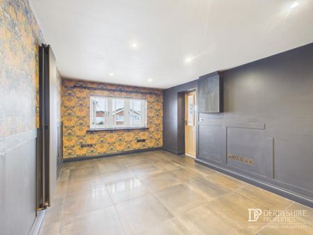 4 Bedroom Detached House - Photo 4