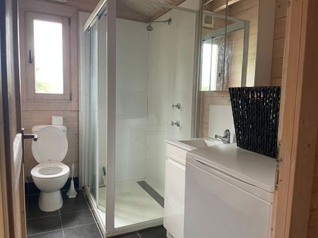 Self-contained Studio - Photo 5