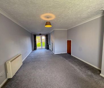 3 bedroom end of terrace house to rent - Photo 1