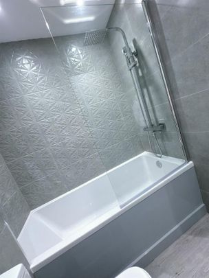 1 Bedroom Apartment - Purpose Built To Let - Photo 1