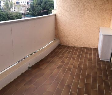 Location Appartement 1 pièces 23 m2 à Six-Fours-les-Plages - Photo 2