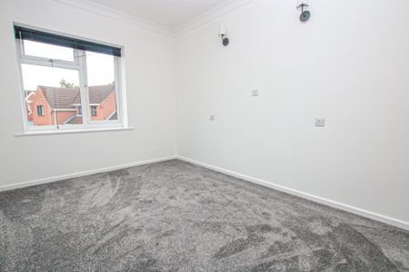 Green Court, Thorpe St Andrew, Norwich - Photo 3