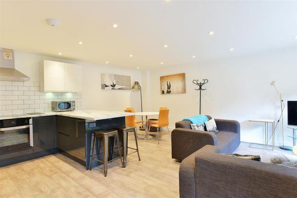 4 bedroom house to rent - Photo 1