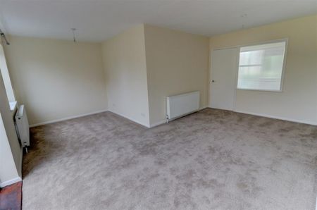 Siskin Hill, Oadby - Photo 2