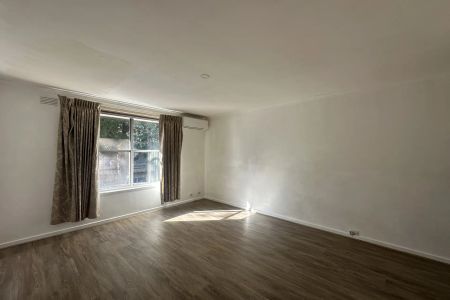 7/50 Cleeland Street, Dandenong. - Photo 2