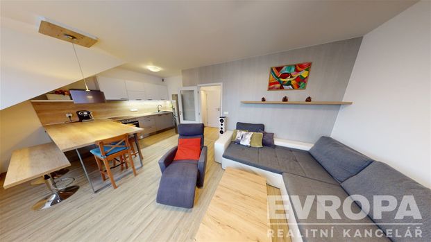 Pronájem bytu 3+kk 71 m² - Photo 1