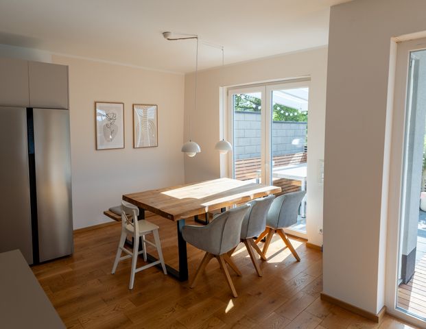 Moderne Erdgeschosswohnung mit Sauna & Garten - Photo 1