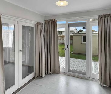 HIGHBURY - TWO BEDROOM - Photo 2