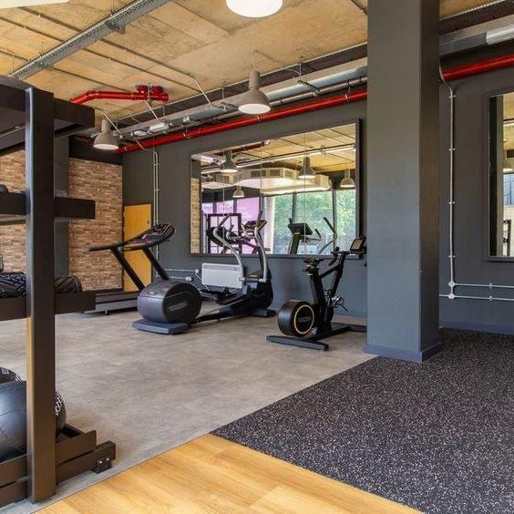 1 bedroom in a flat share to rent - Photo 1