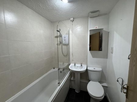 2 bedroom terraced house to rent - Photo 2