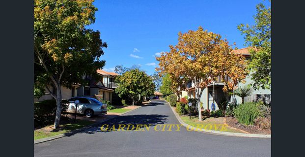 Furnished Townhouse in 25 Buckingham Place, Eight Mile Plains, QLD, 4113 - Photo 1