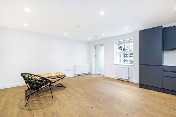 Cree Studios, Elm Grove, Wimbledon, London, SW19 4BW - Photo 1