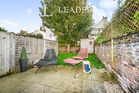 studio to rent Ventnor Villas, Hove - Photo 4