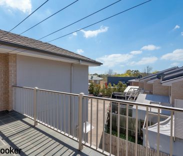 Stylish 2-Bedroom Apartment in Latham - Photo 1