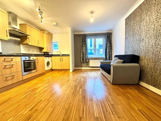 Laurel Court, Chadwick Gardens, Uxbridge, UB8 - Photo 1