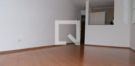 Apartamento para alugar com 93m², 3 quartos e 2 vagas - Foto 2