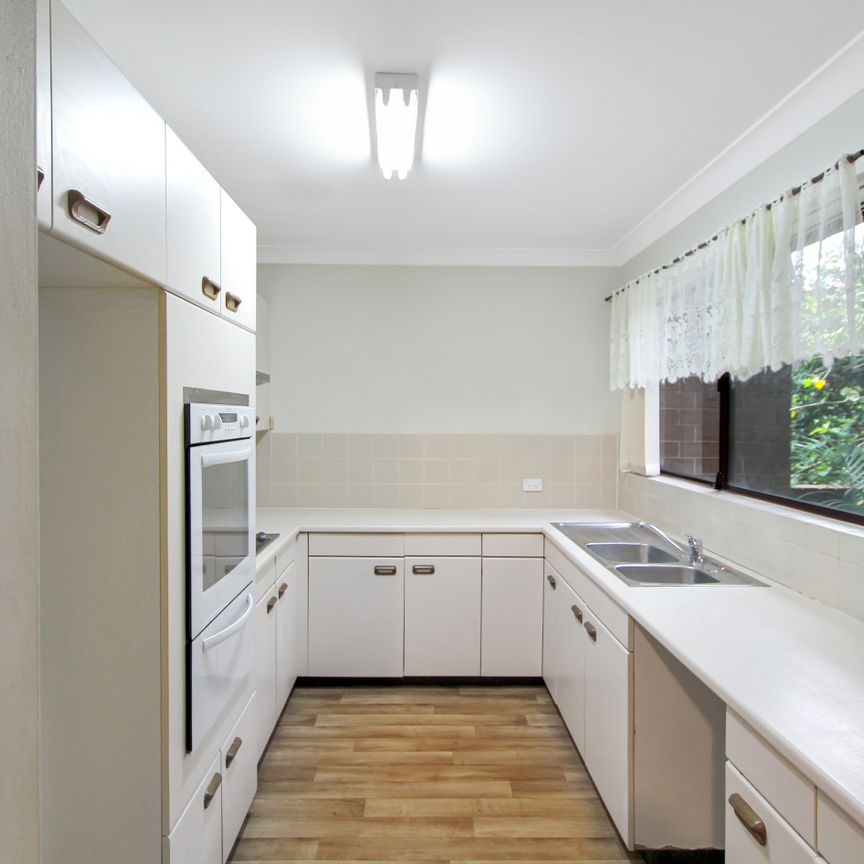 Stunning three bedroom townhouse with bush aspect - Photo 1