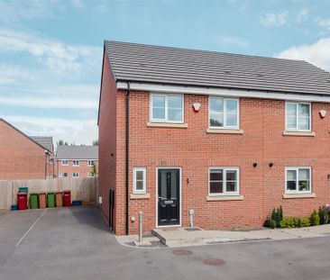 3 bedroom terraced house to rent - Photo 3