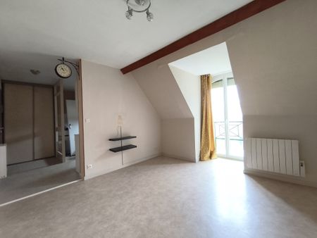 Location Appartement 2 pièces 37m² BAUME LES DAMES 25110 - Photo 2