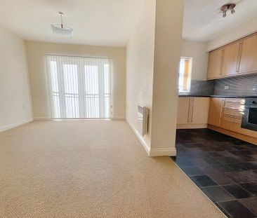 2 bedroom apartment to rent - Photo 3