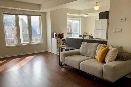 For Lease - 150 Louisbourg Way, Markham, Ontario - Photo 2