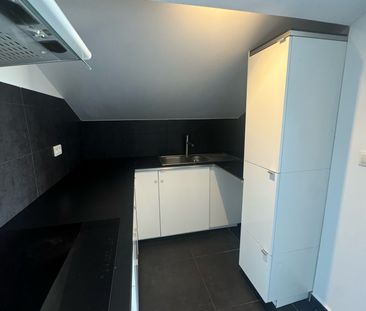 Location Appartement 4 pièces 75m² MARSEILLE 11ème - Photo 3