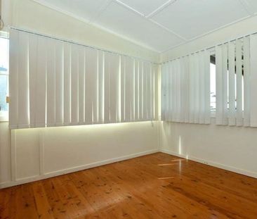 Comfortable & Convenient Home in East Toowoomba - Photo 5