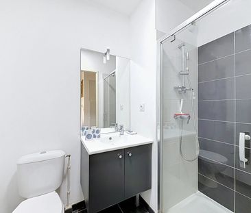 Location Appartement 1 pièce 16m² LA CIOTAT 13600 - Photo 4
